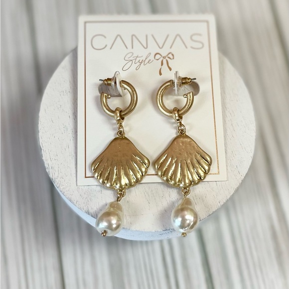 Seashell and Pearl Earrings - Picture 1 of 1
